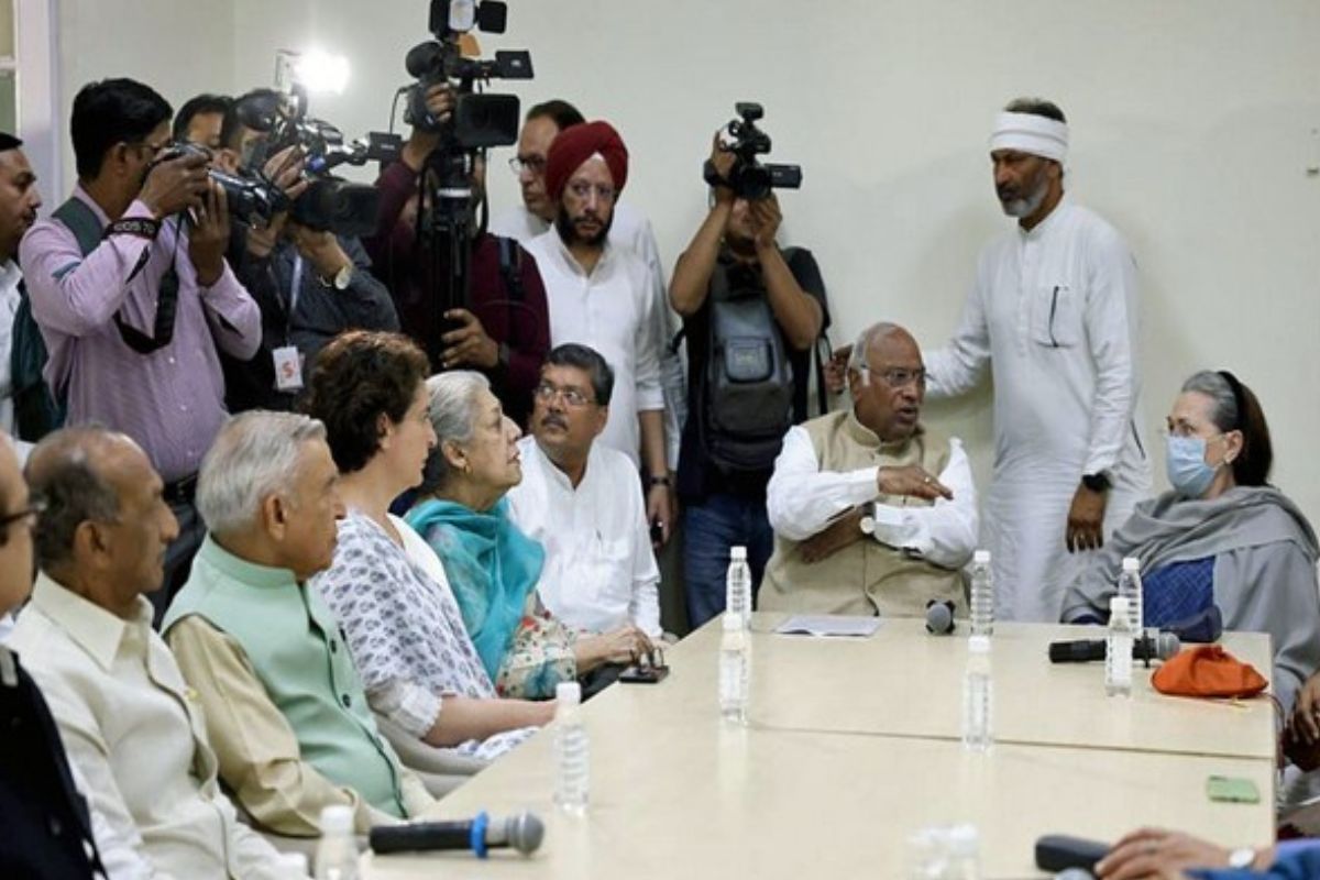 Congress calls meeting of its MPs in Parliament to chalk out strategy for the day