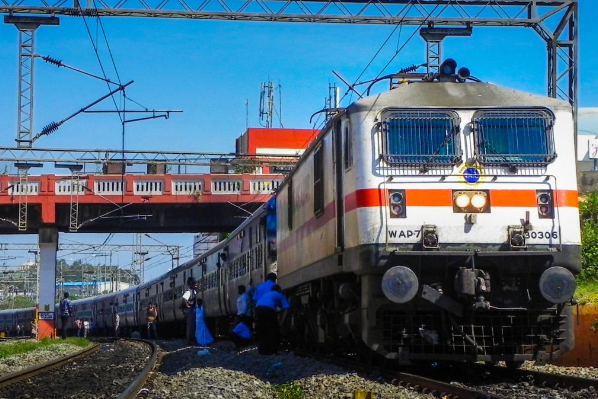 Railways to run 34 special trains to clear festive rush