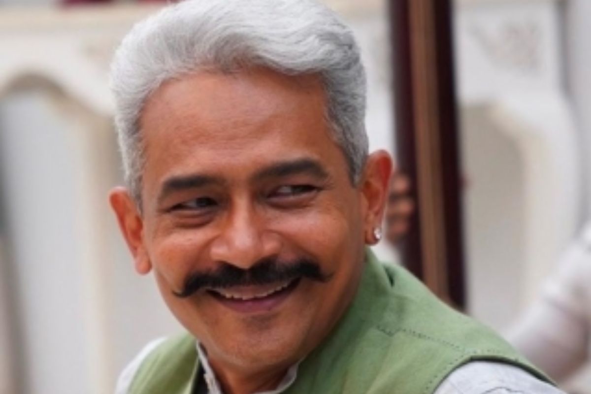 Atul Kulkarni on how four generations manage differences under a roof