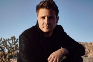 Jeremy Renner walks on anti-gravity treadmill in snow plough recovery video