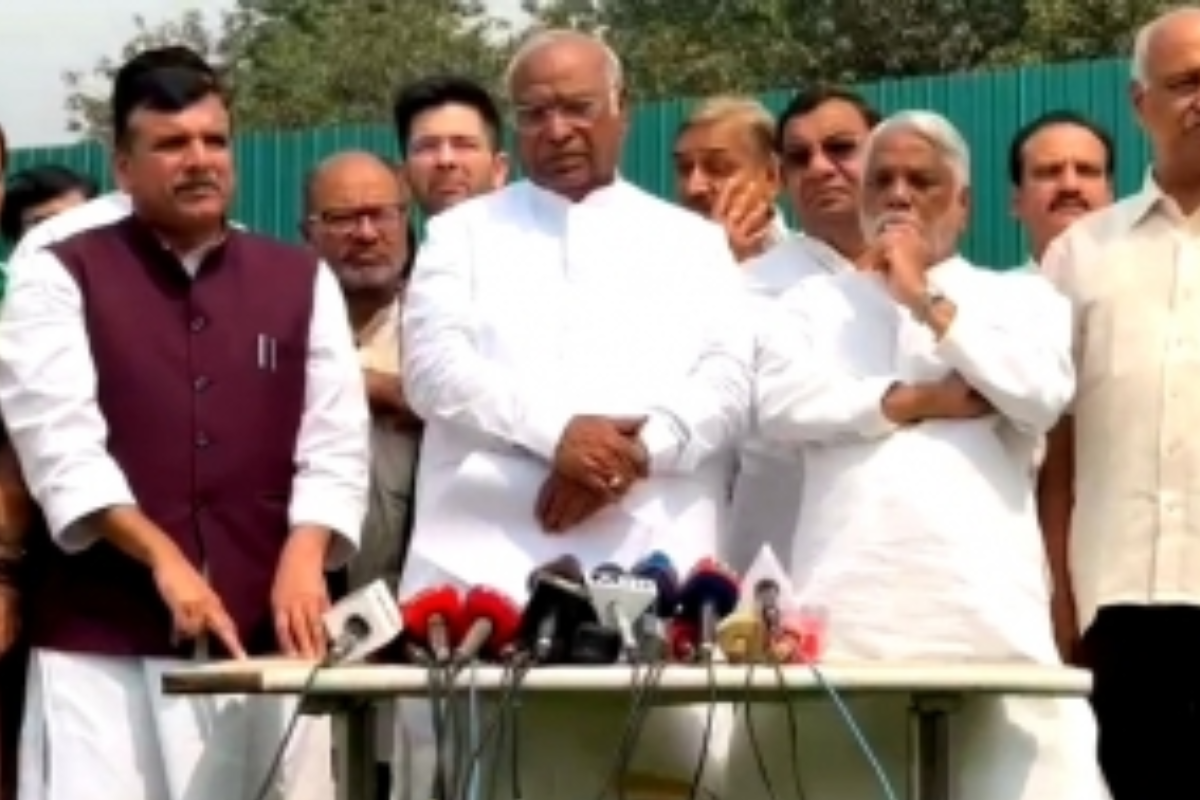 No rule of law under Modi, country being run as dictatorship, says Kharge