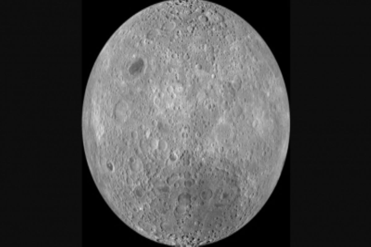 Telescope to search for ancient radio waves on dark side of Moon