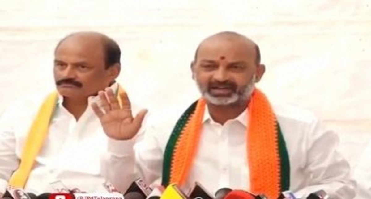 Will bulldoze houses of offenders if voted to power: Telangana BJP chief