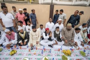 Iftar culture of UP political parties ends