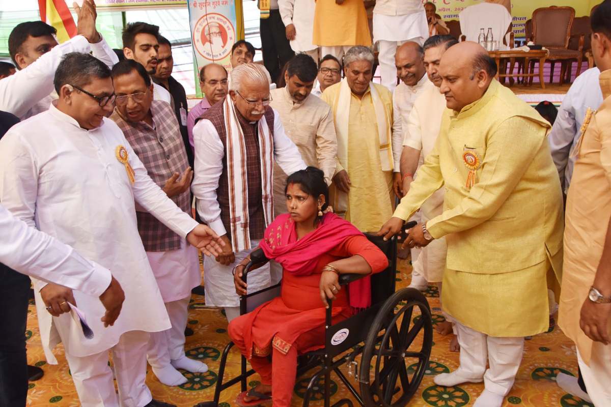Distributed artificial limbs worth about Rs 8 cr to PwDs: Khattar