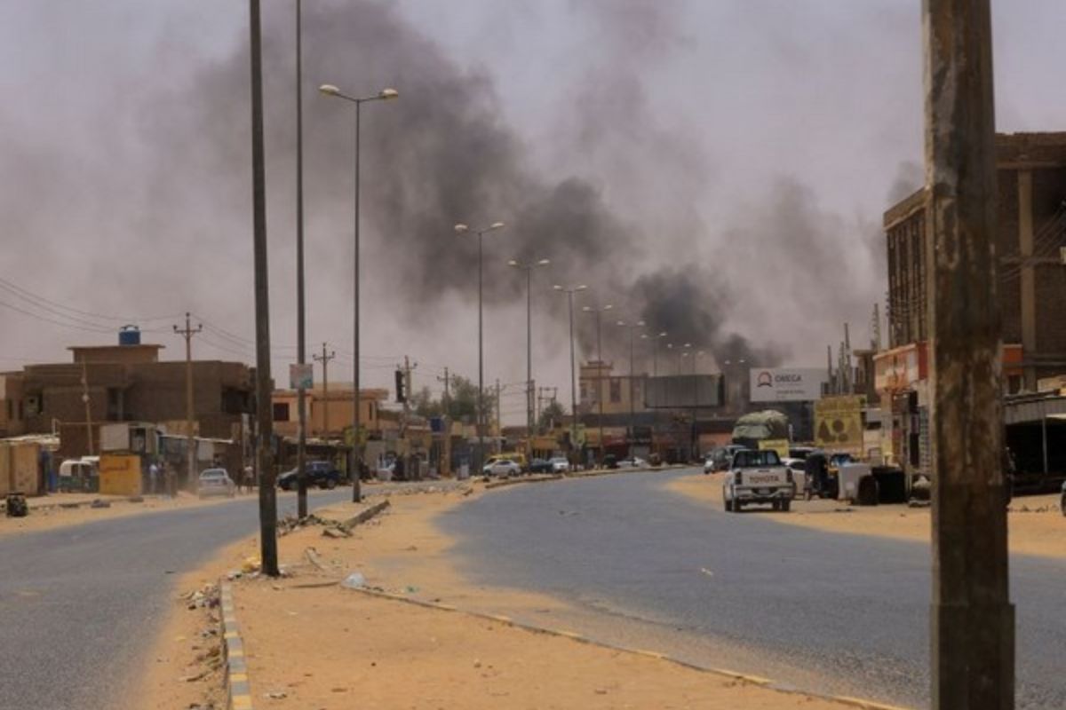 Sudan death toll nears 100 as clashes continue