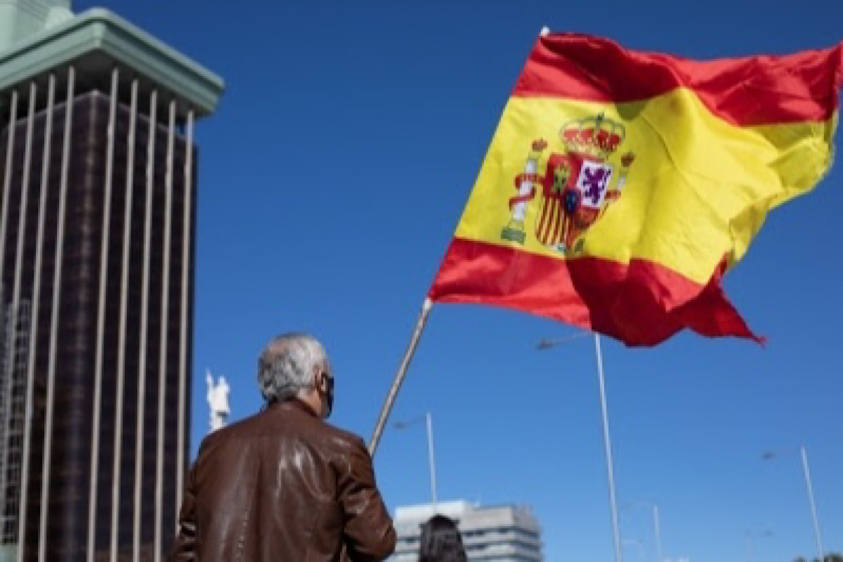 Former King Juan Carlos returns to Spain for 2nd visit since self-imposed exile