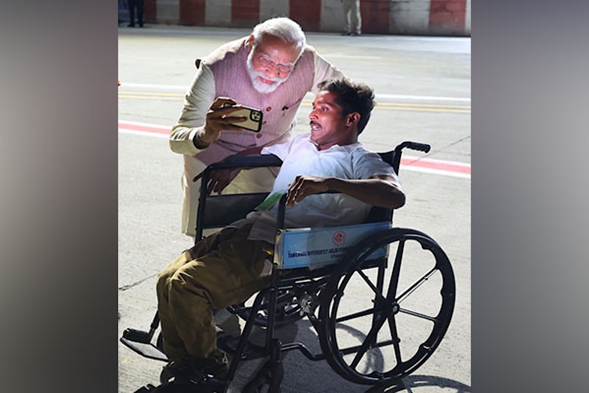“A special selfie”, says PM Modi after meeting specially-abled BJP worker in Chennai