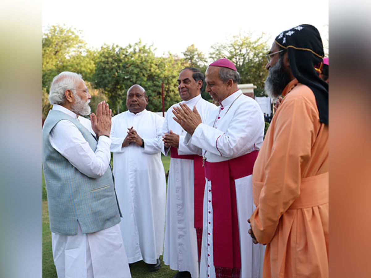 Delhi: PM Modi visits Sacred Heart Cathedral Catholic Church on Easter