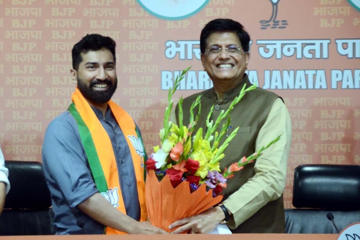 Congress veteran A K Antony’s son Anil joins BJP