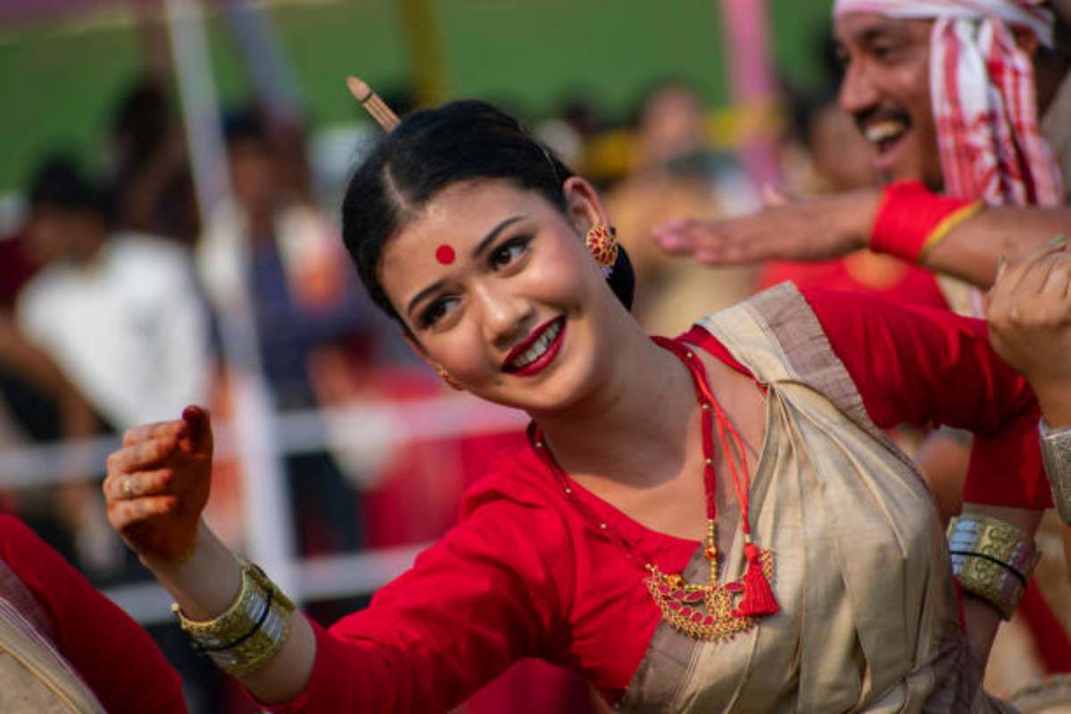 Assam CM congratulates Bihu performers for Guinness World Records