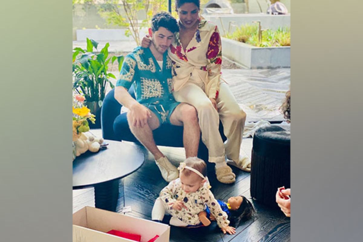 Priyanka Chopra, Nick Jonas reunite with daughter Malti Marie, check adorable pics