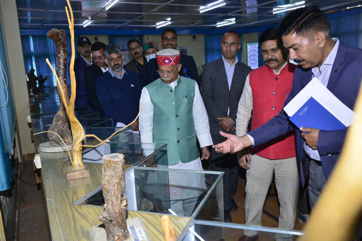 Sensitise farmers about natural farming: Himachal Guv to scientists