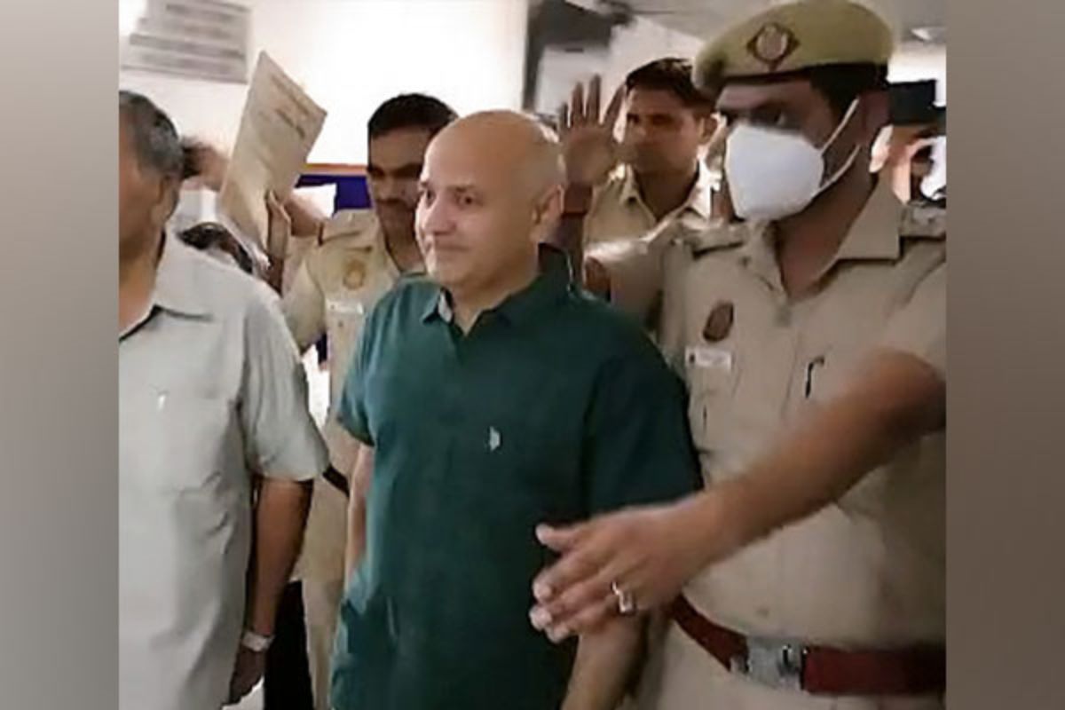 Sisodia unable to meet wife, hospitalised before his arrival: AAP