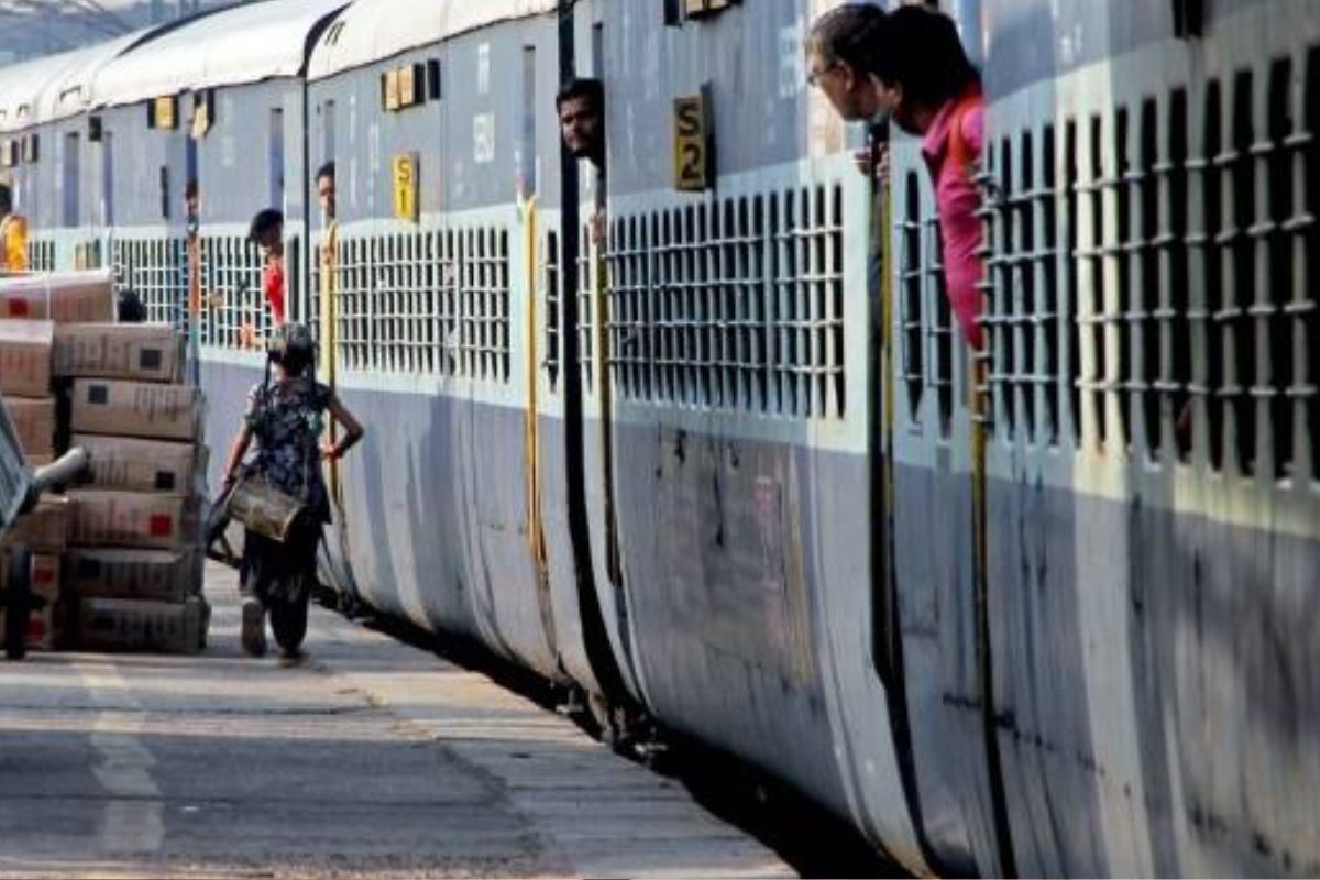 Suspect who set passengers ablaze on Kerala train taken into custody from Maharashtra