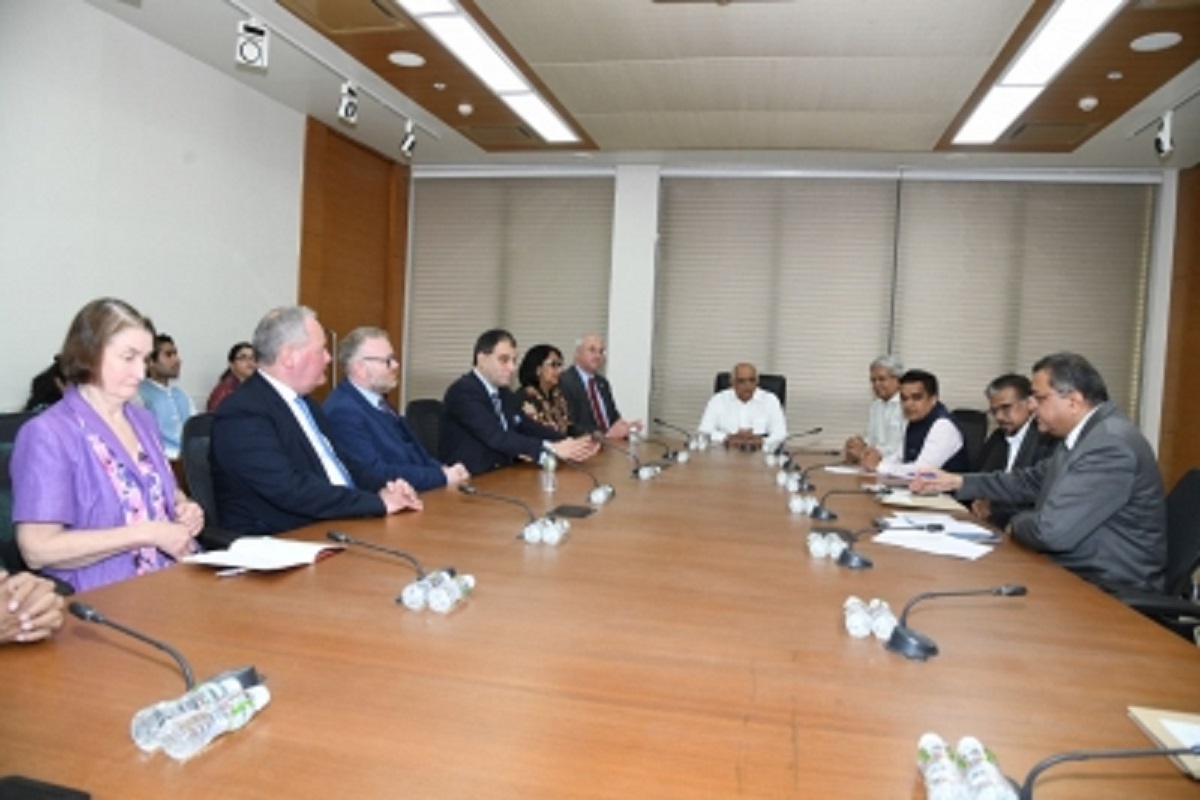 UK parliamentary delegation meets Guj CM for trade, investment talks