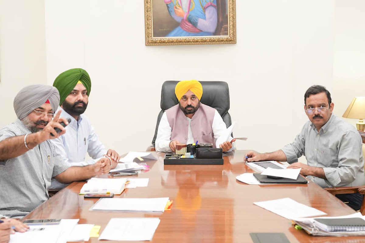 Punjab CM orders clearing of over 58,000 pending RCs, DLs by June 15