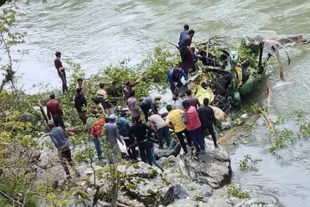 Army helicopter crashes in Kishtwar