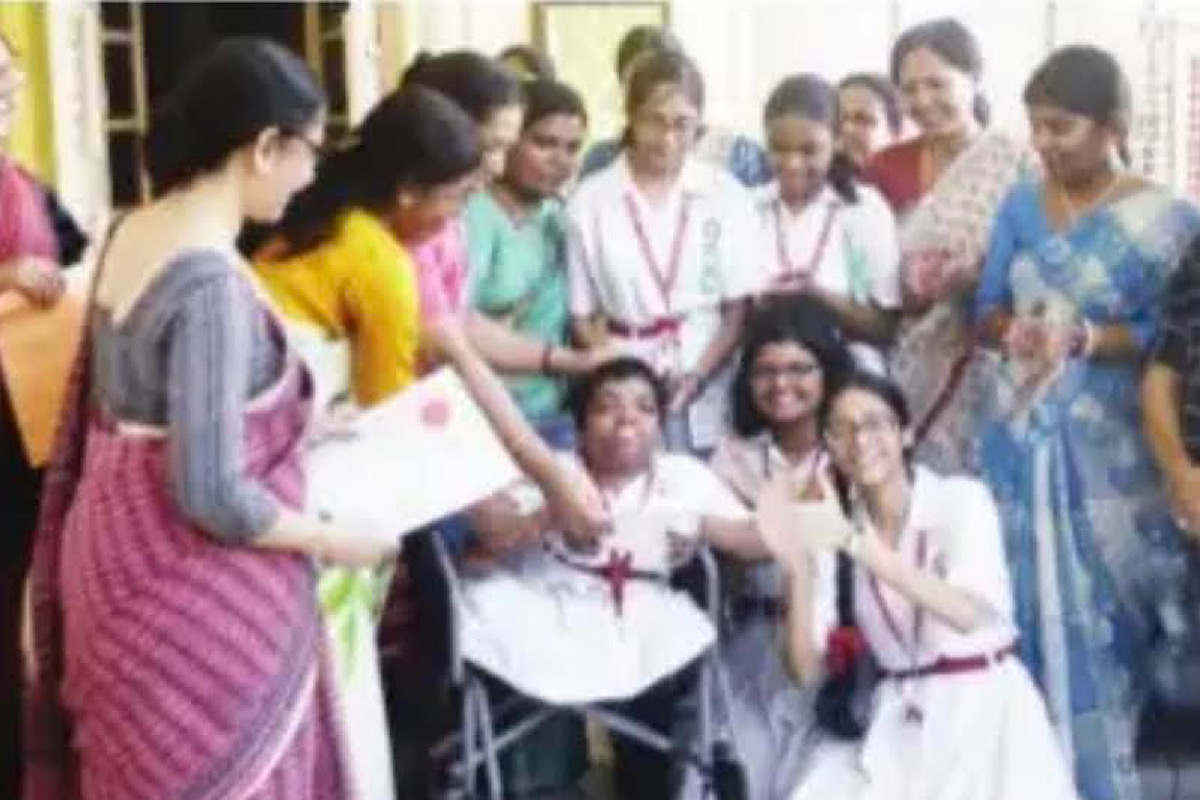 State’s first girl from Burdwan gets chief minister’s call