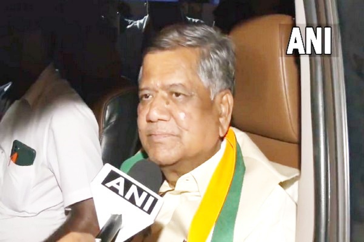 Karnataka Polls: “Will get elected with huge margin,” says Congress leader Jagadish Shettar