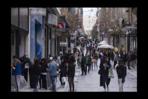 Greeks living abroad vote in general elections