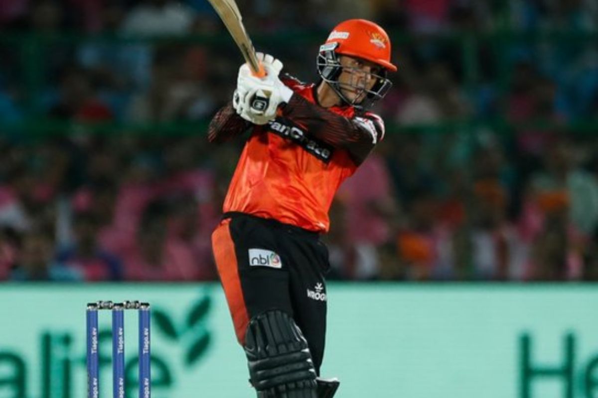 No-Ball gives victory to Sunrisers Hyderabad
