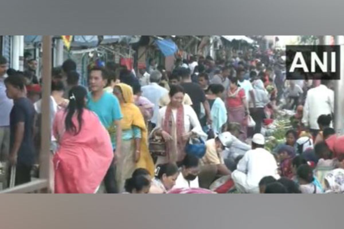 Manipur: People throng markets in Imphal to buy essentials as curfew relaxed