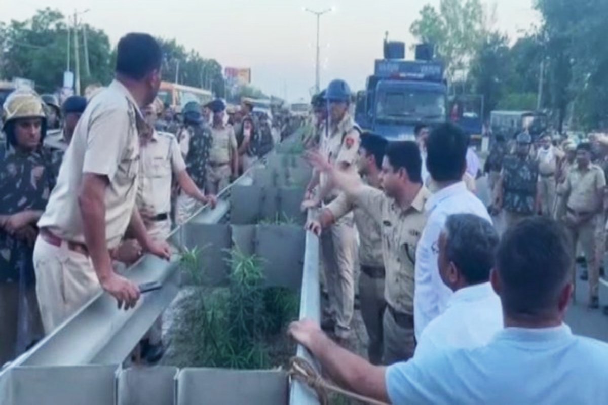 Haryana farmers protest at Delhi-Chandigarh highway, police use water cannons to disperse protesters