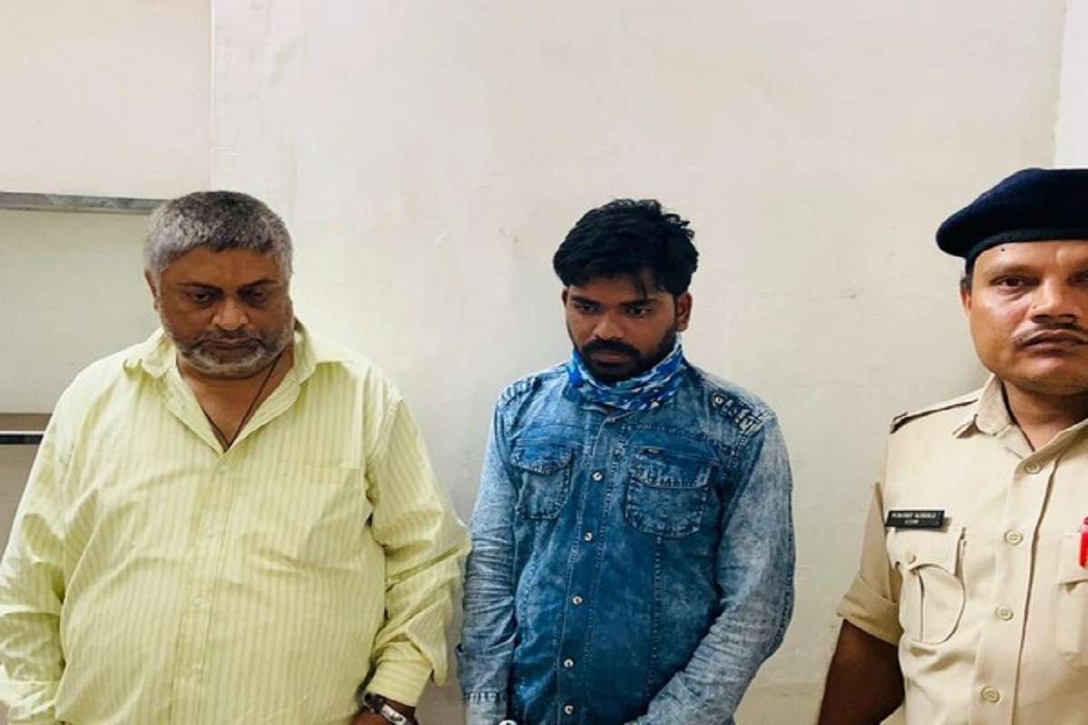 Two held for duping govt officials on pretext of giving protection from ED in Chhattisgarh