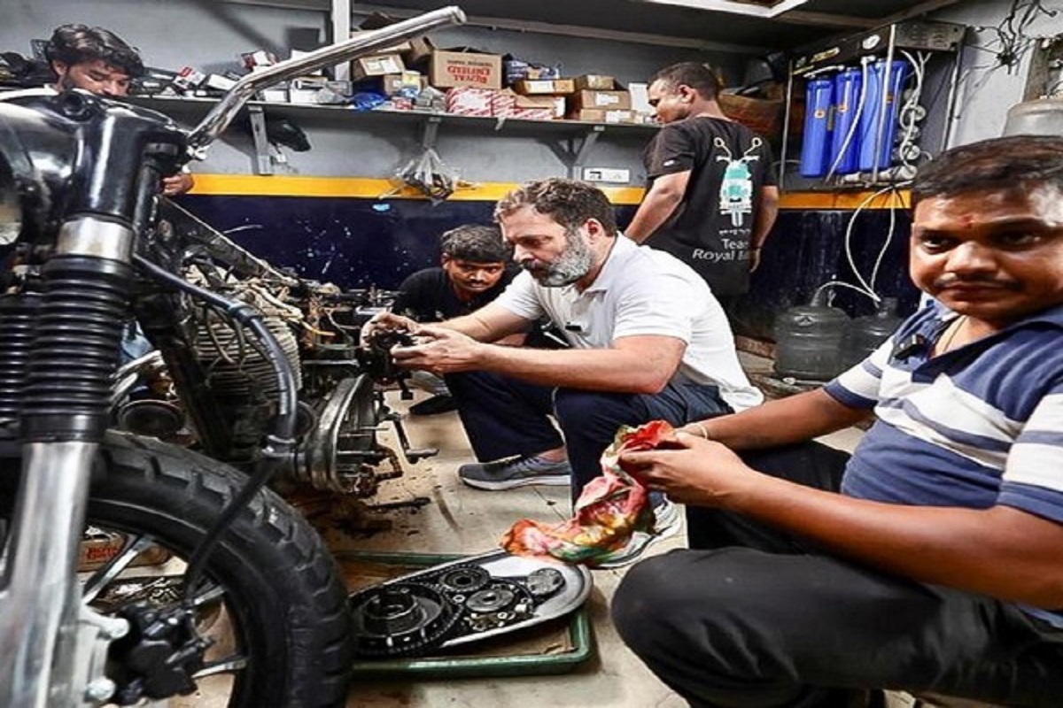 Cong leader Rahul Gandhi visits motorcycle mechanics’ workshop in Delhi’s Karol Bagh