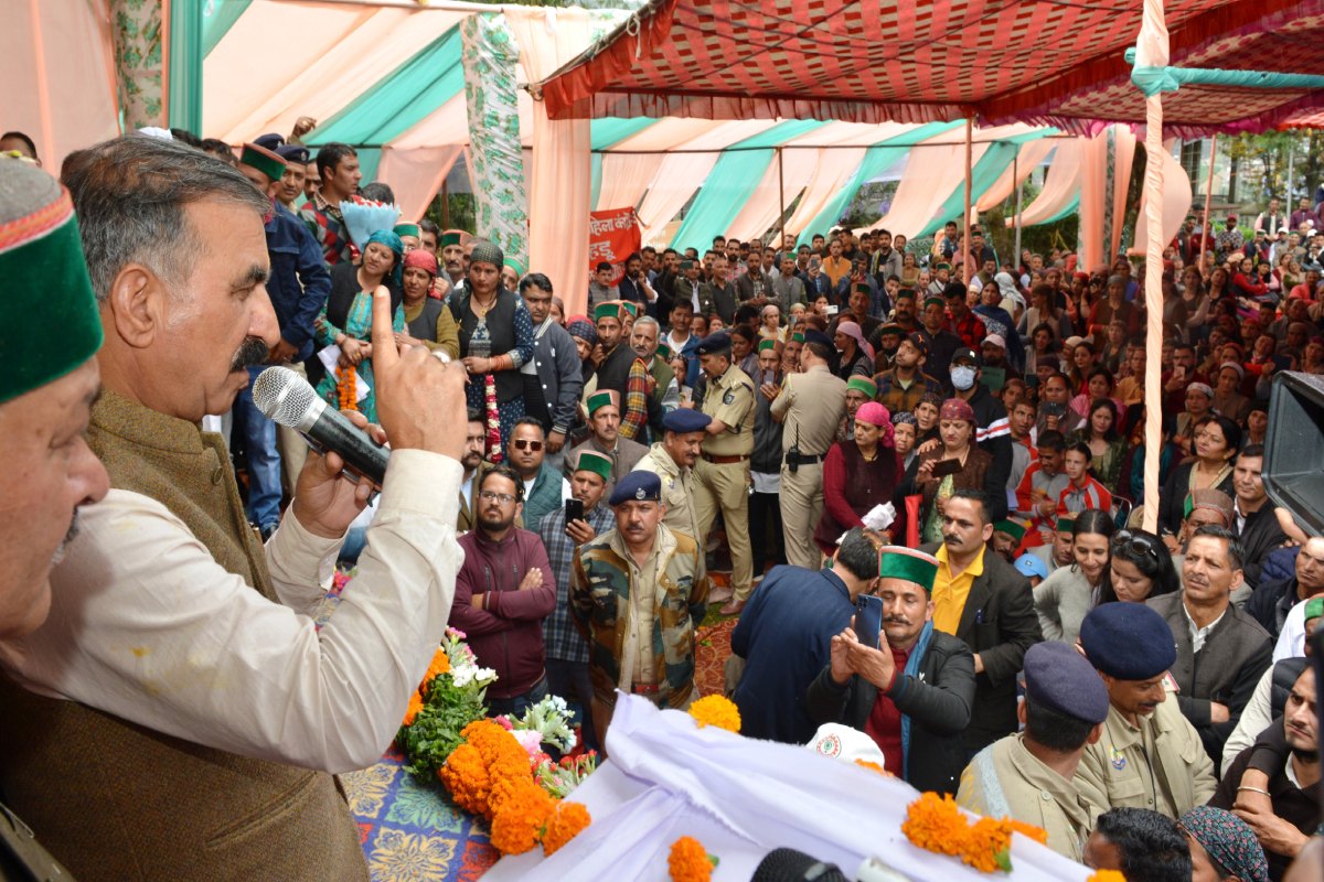 Himachal CM assures survey for construction of tunnels to connect remote area
