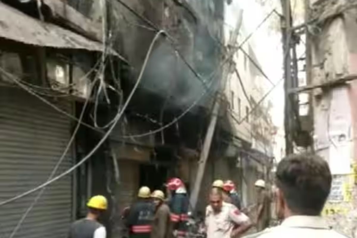 Fire breaks out in Kamla Market area of Delhi