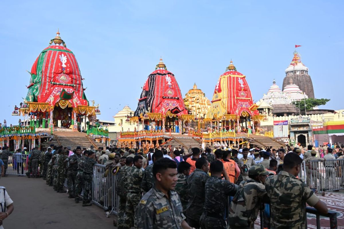 Lakhs throng Puri to witness the famous Rath Yatra