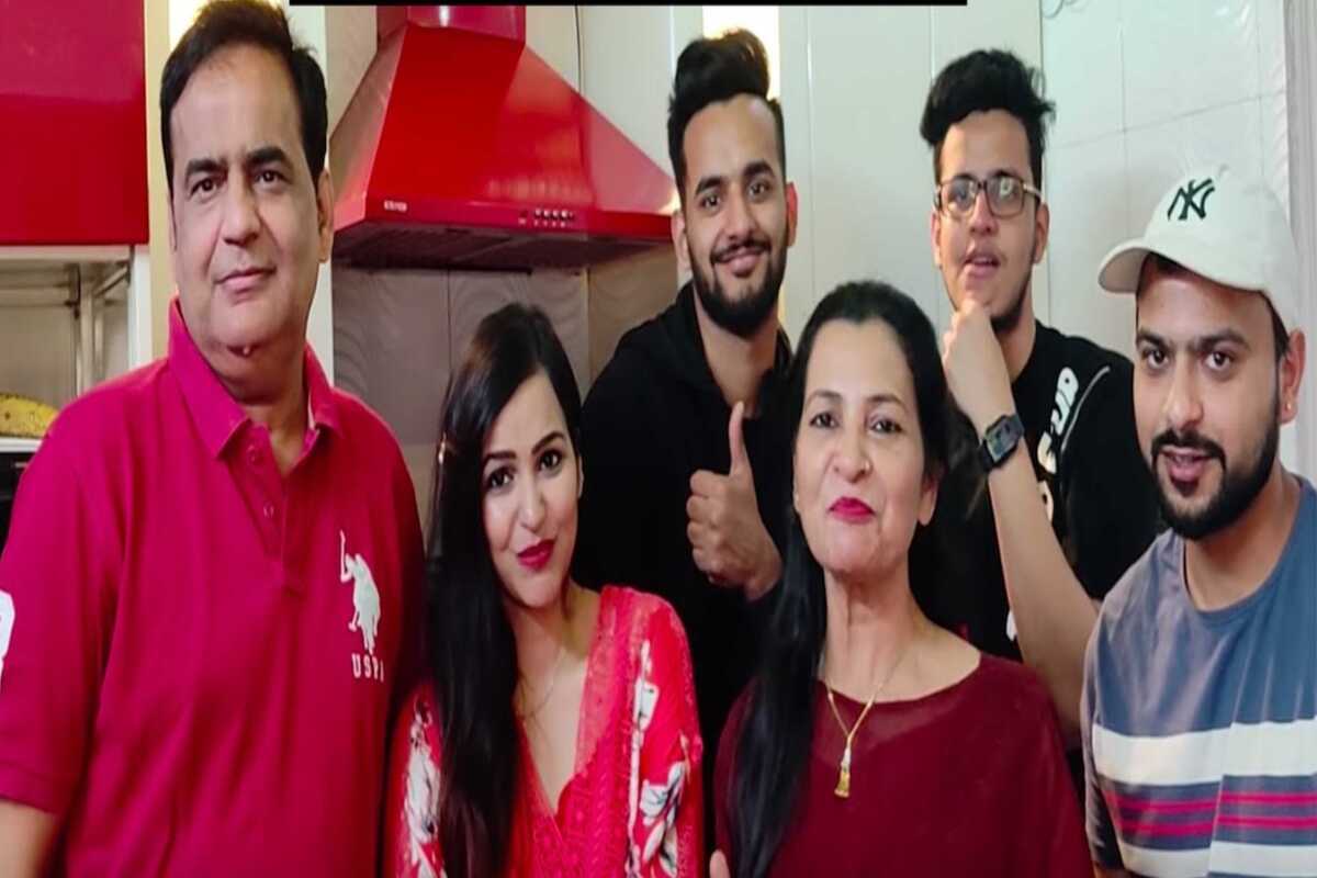 Abhishek Malhan’s Family: Meet the family members of Fukra Insaan