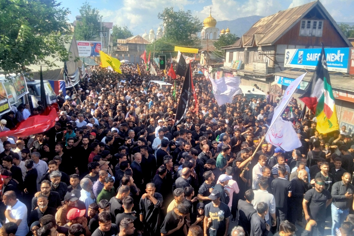 Muharram procession on Srinagar’s traditional route in 30 years