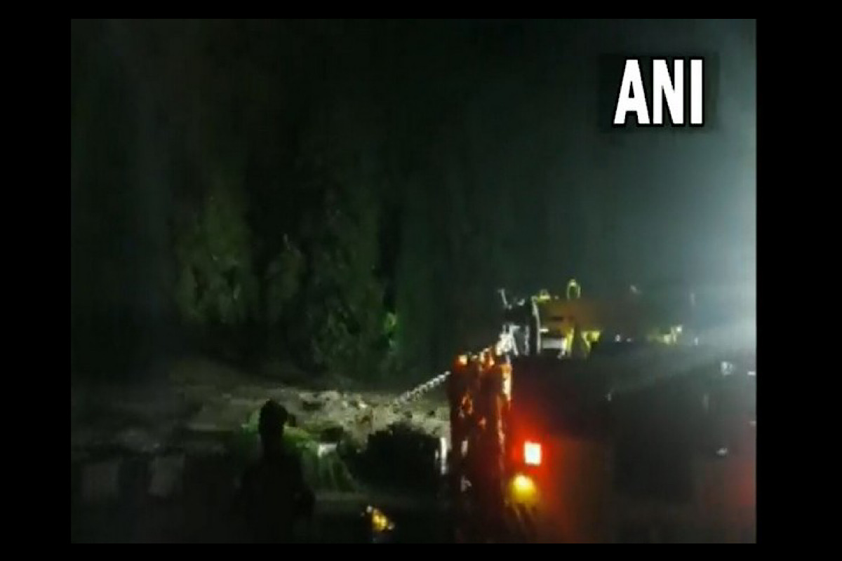 HP: 6 people stranded in Mandi due to rise in level of Beas river, rescue ops underway