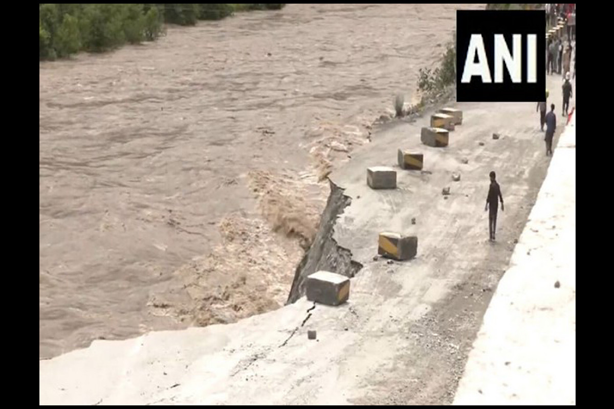 J&K: Road washed away due to heavy rainfall in Chabba Seri at Jammu-Srinagar NH