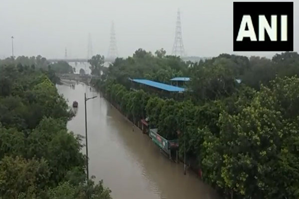 Water level in Yamuna reaches 208.46 metres, low-lying nearby areas flooded