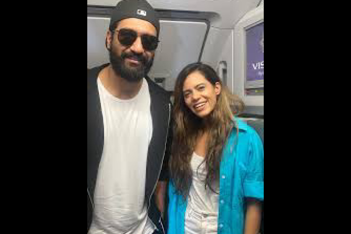Vicky Kaushal poses with his fan travelling in a same flight, Video going viral