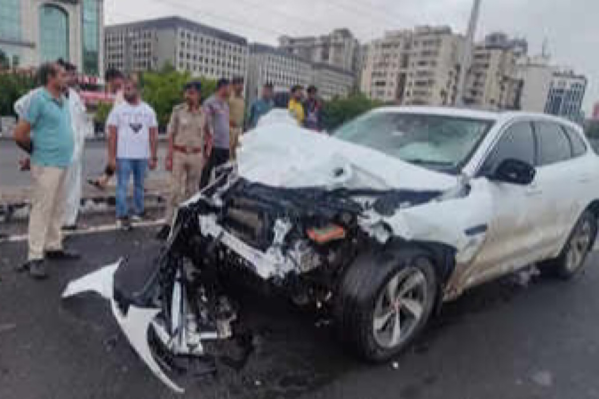 9 killed in accident on Iskcon flyover in Ahmedabad