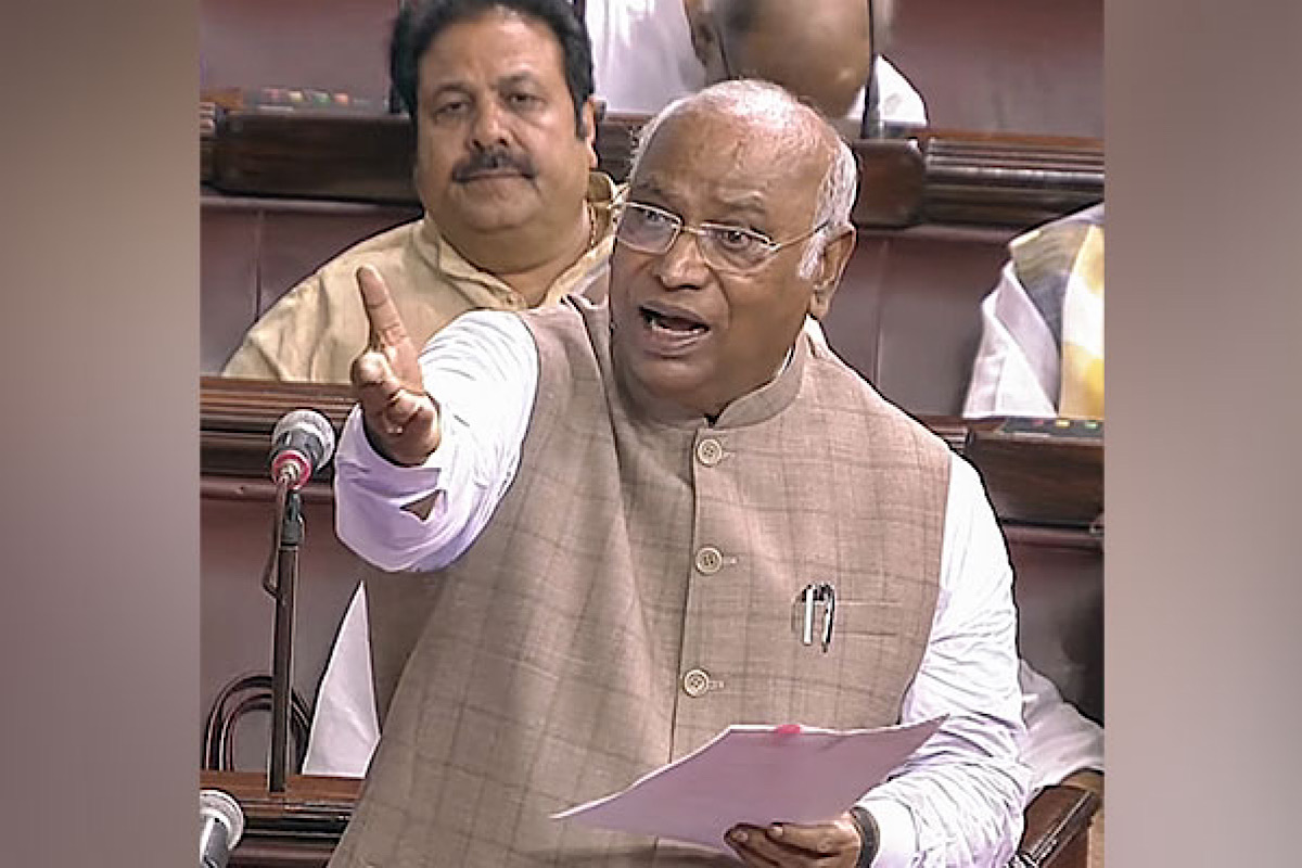 “PM links us with terrorist organisations”: Kharge replies to HM Amit Shah’s letter