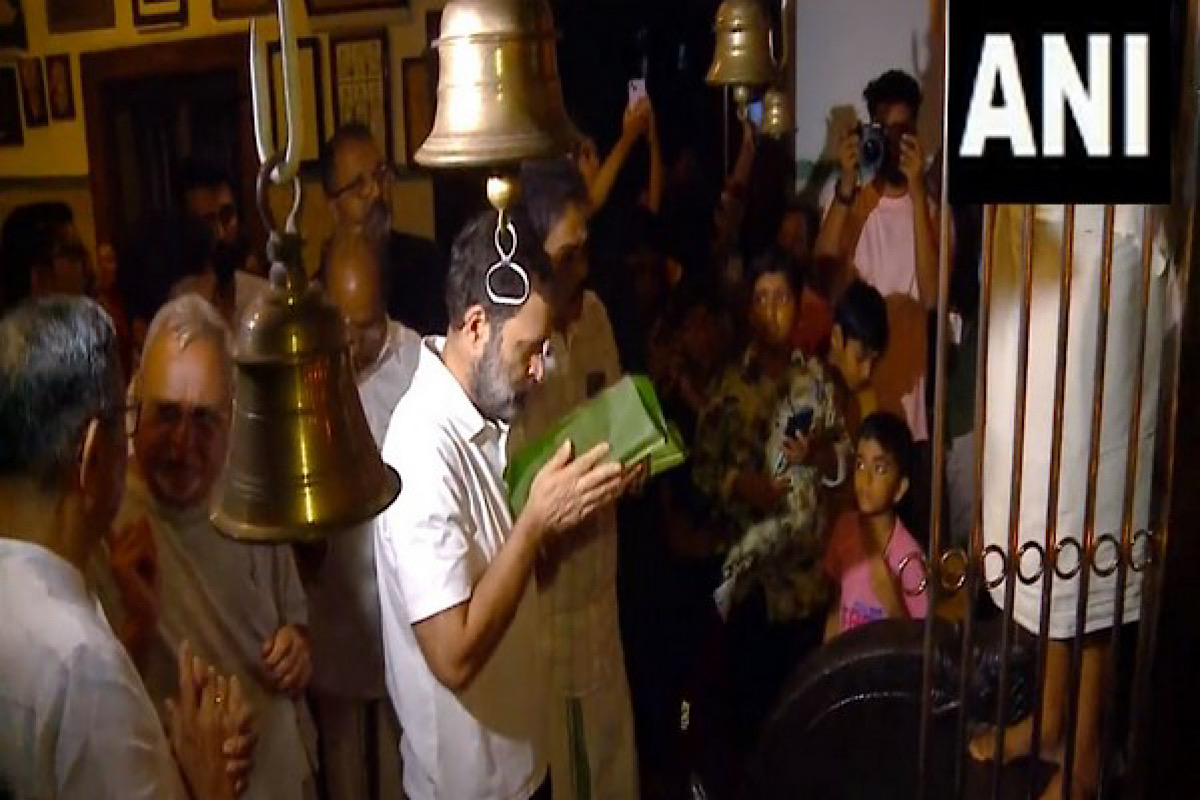 Kerala: Congress leader Rahul Gandhi offers prayers at Viswambhara temple in Malappuram