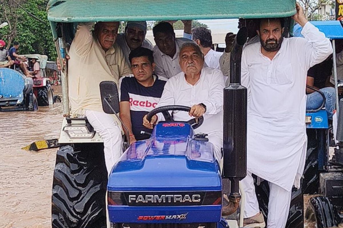 Hooda visits flood-affected areas; urges government to take immediate action
