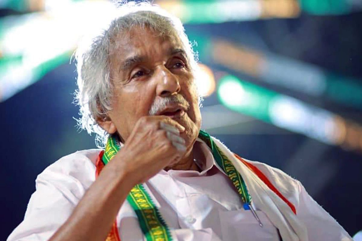 Former Kerala CM Oommen Chandy laid to rest amid chanting of ‘Oommen Chandy lives on through us’