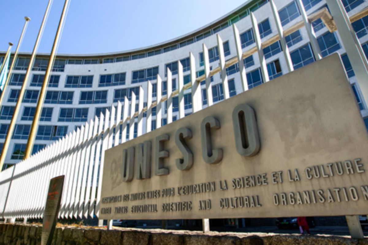 Unesco approves US proposal to rejoin organisation