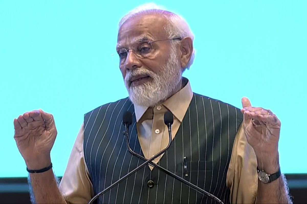 Let’s create a generation free from mentality of slavery during Amrit Kaal: PM