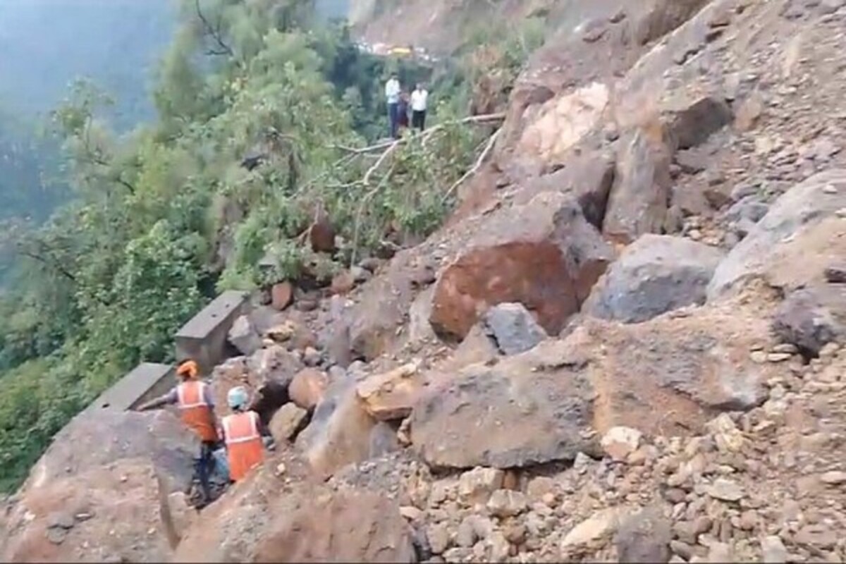 Uttarakhand: Rishikesh-Badrinath blocked due to landslide in Tehri Garhwal