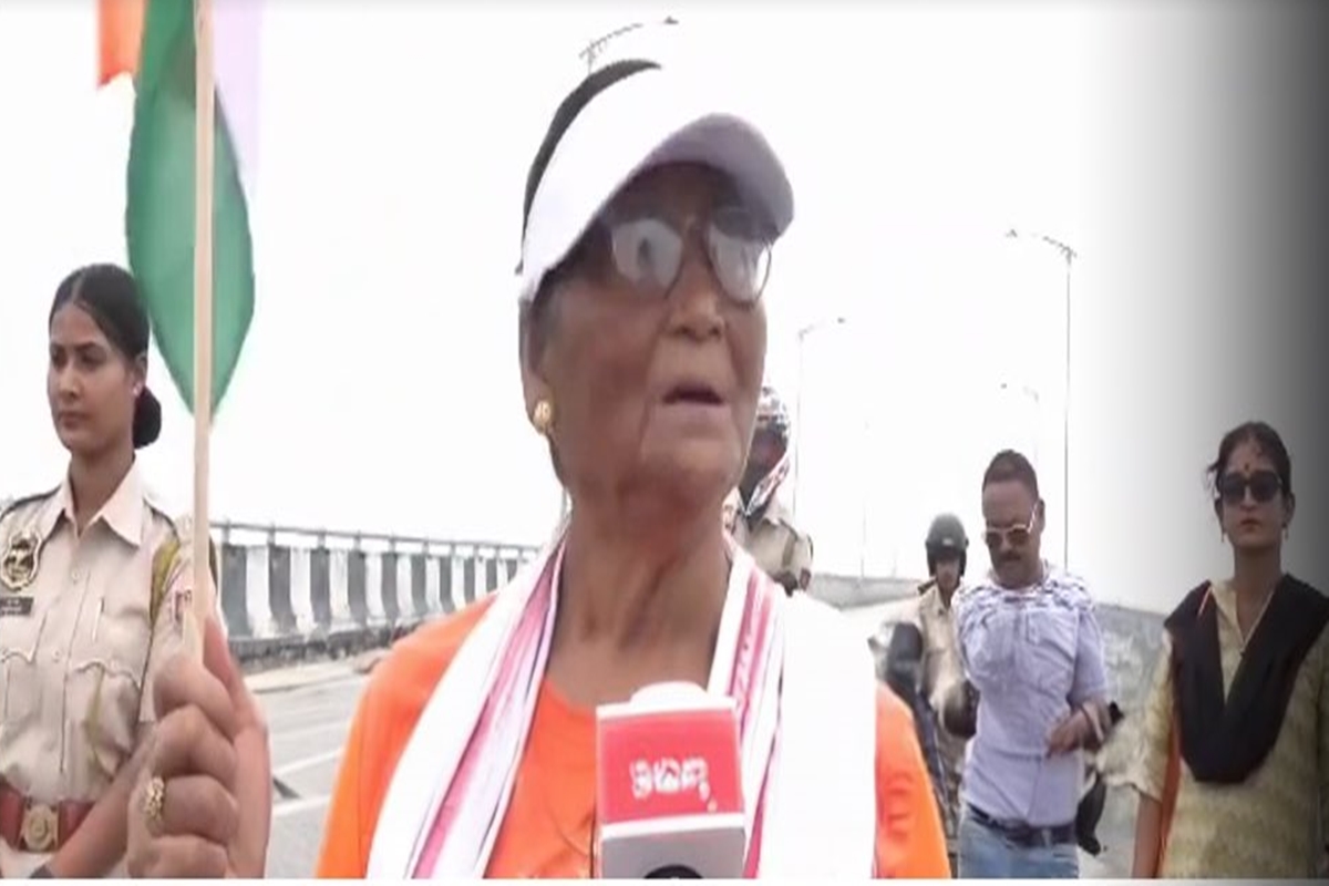 Who is Hira Bora? 75-Year-Old woman walks 10kms with tricolour in hand