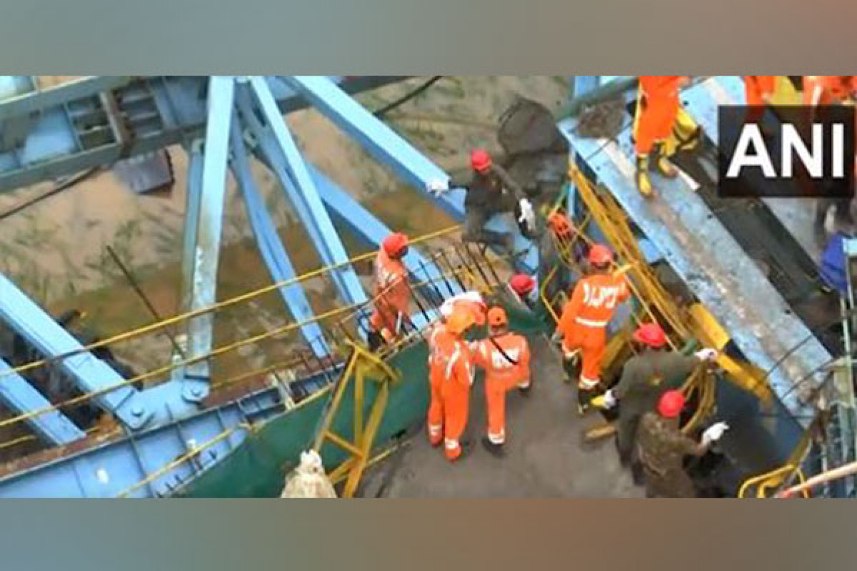 Thane girder launching machine collapse: Death toll rises to 16, rescue operations on