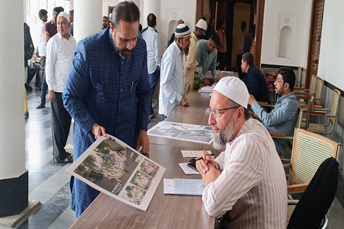 Charminar to get visitor plaza soon: Owaisi